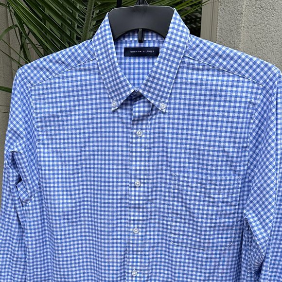 TOMMY HILFIGER Men's Regular Fit Stretch Shirt - Large - Picture 2 of 9